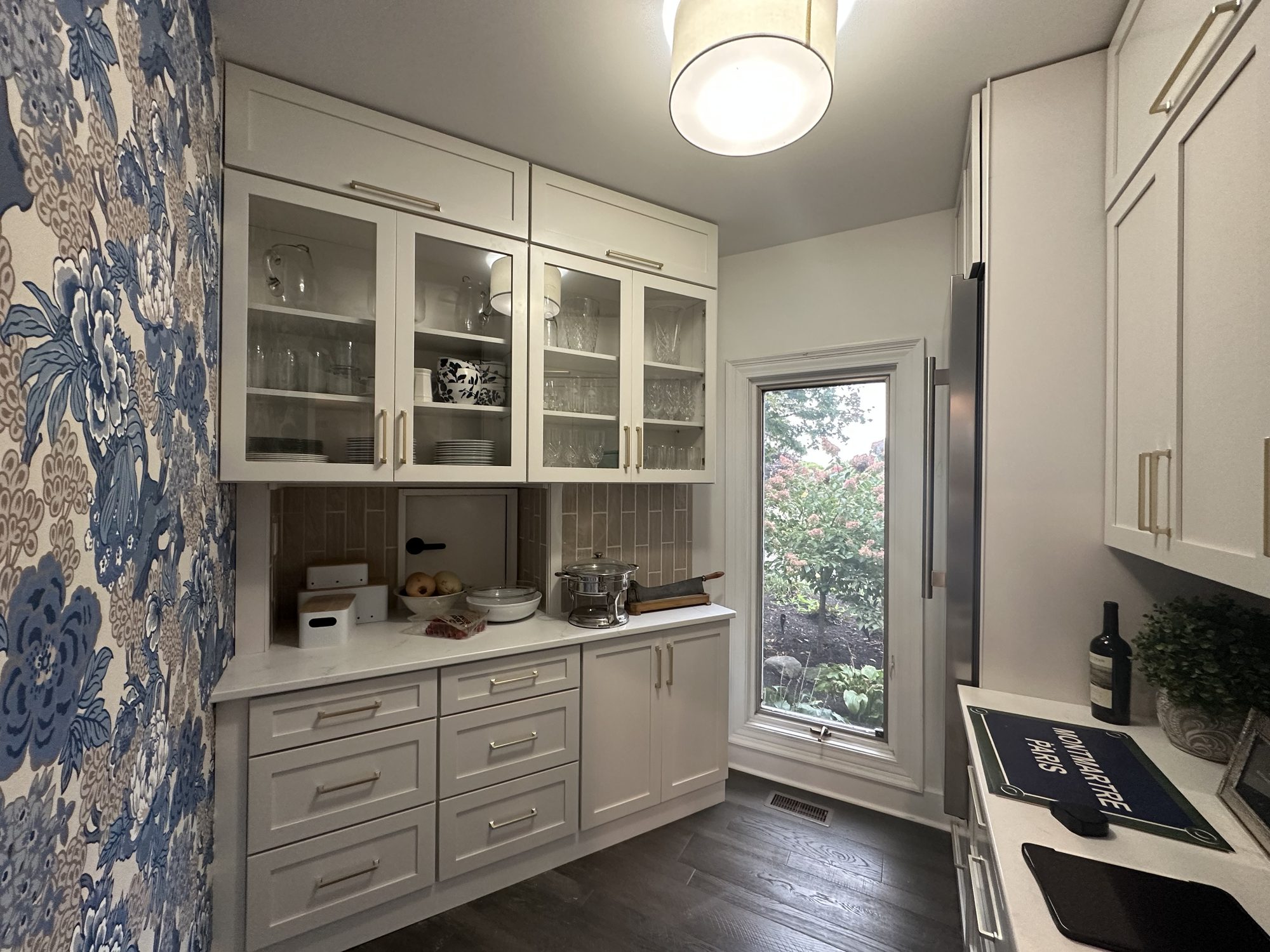 Dely Scullery